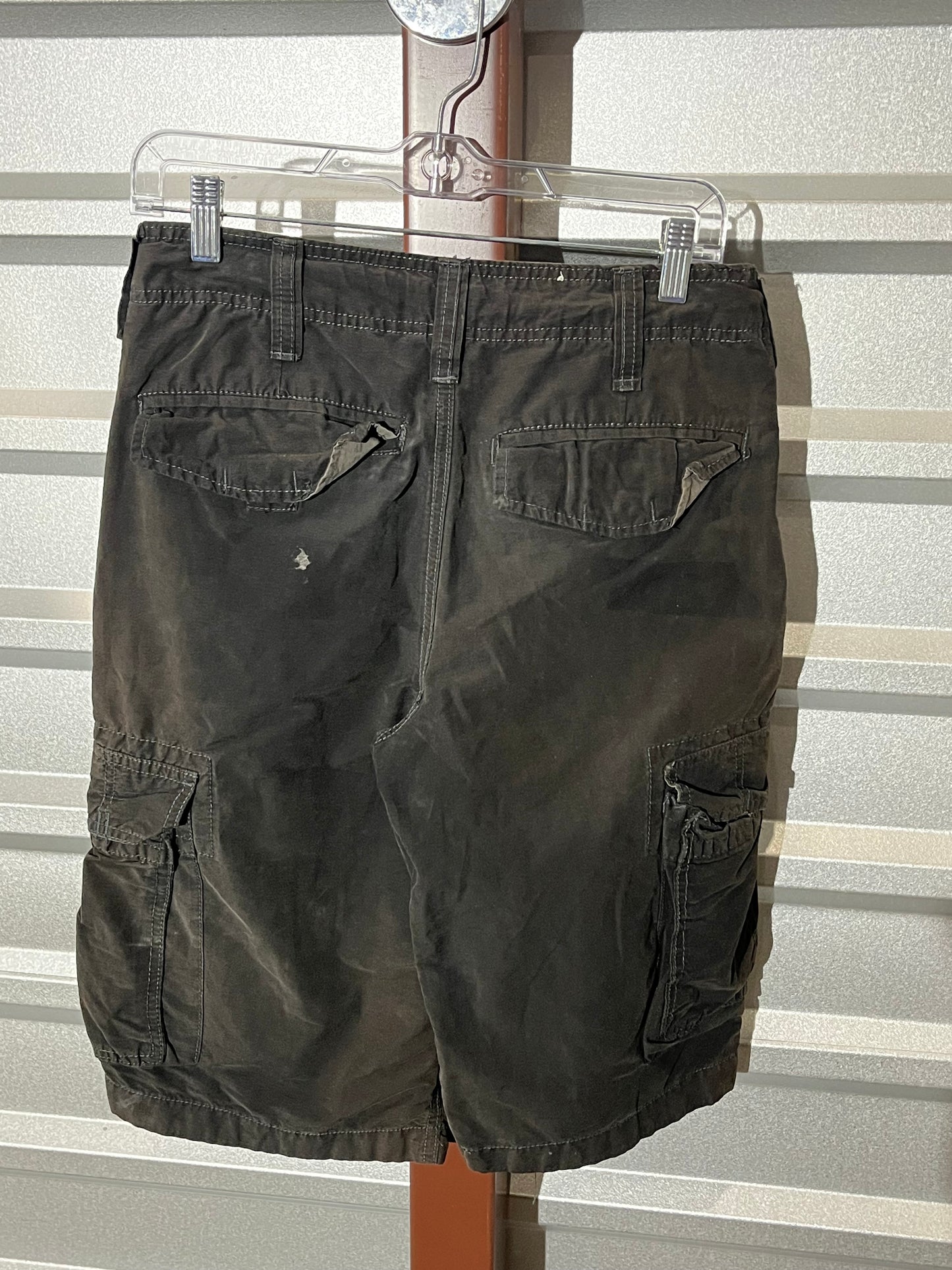 Black Y2K Cargos. 28x14