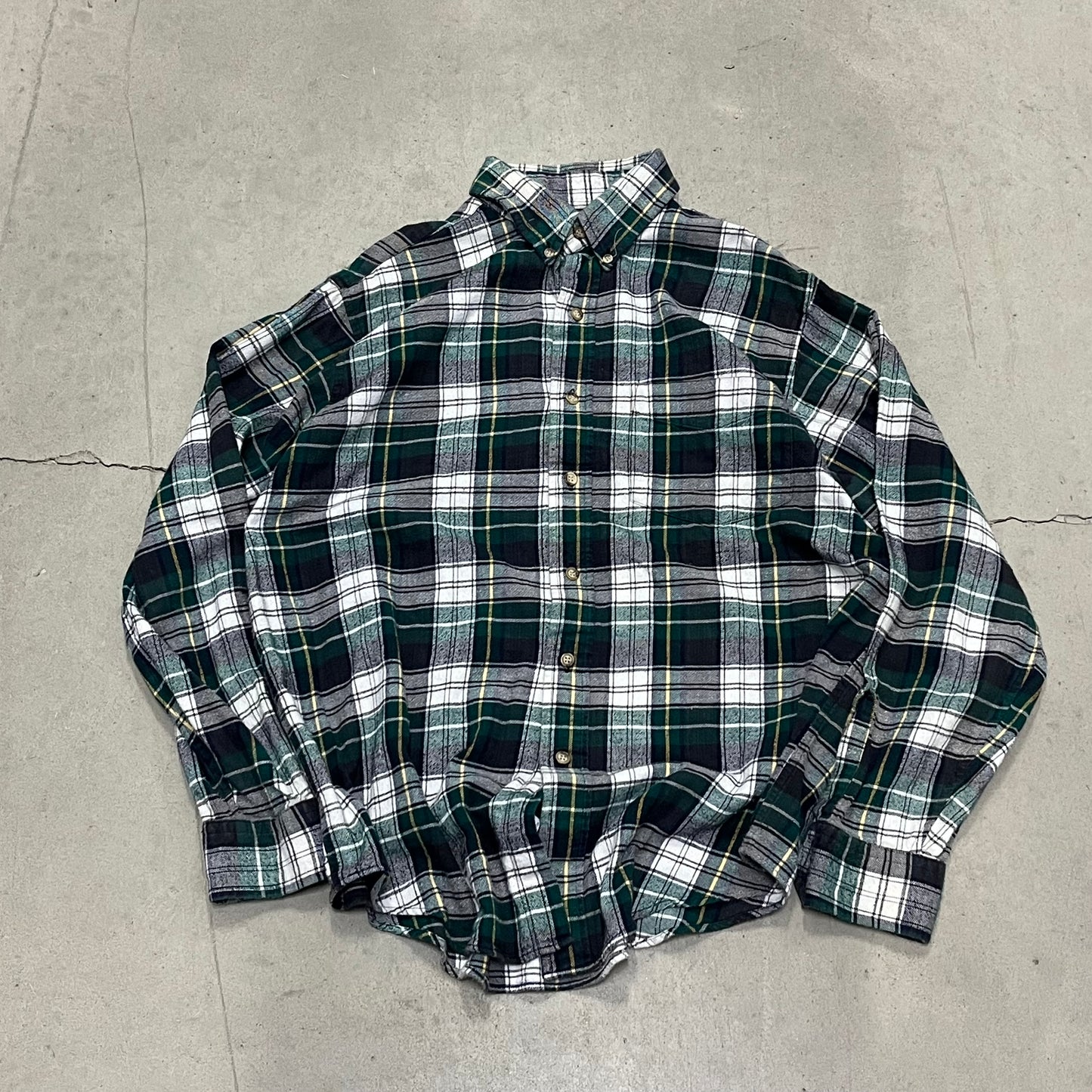 Green Plaid Flannel. L