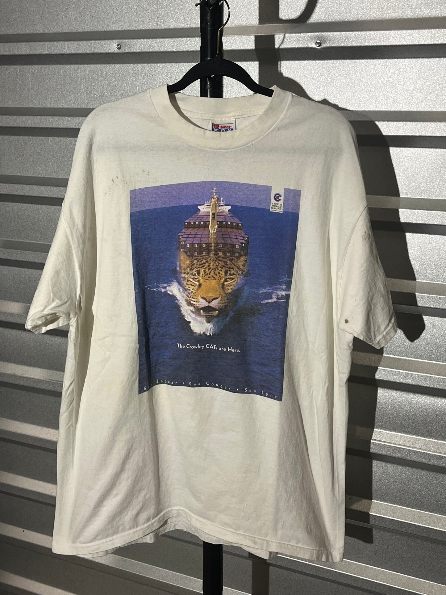 Crowley Cats Ship T-shirt. (Xl)