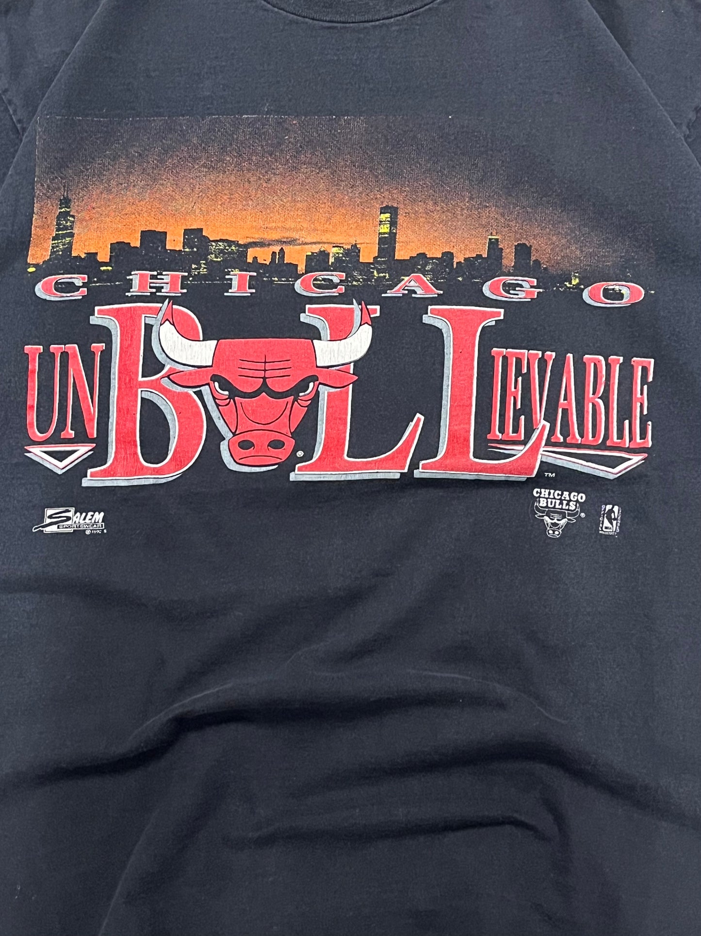 Chicago Bulls T-shirt. L