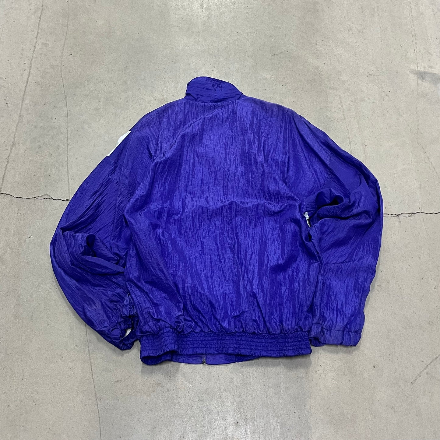 Vintage Windbreaker. Large