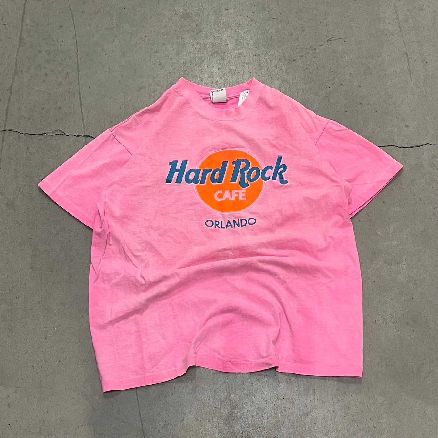 Hard Rock T-shirt. L