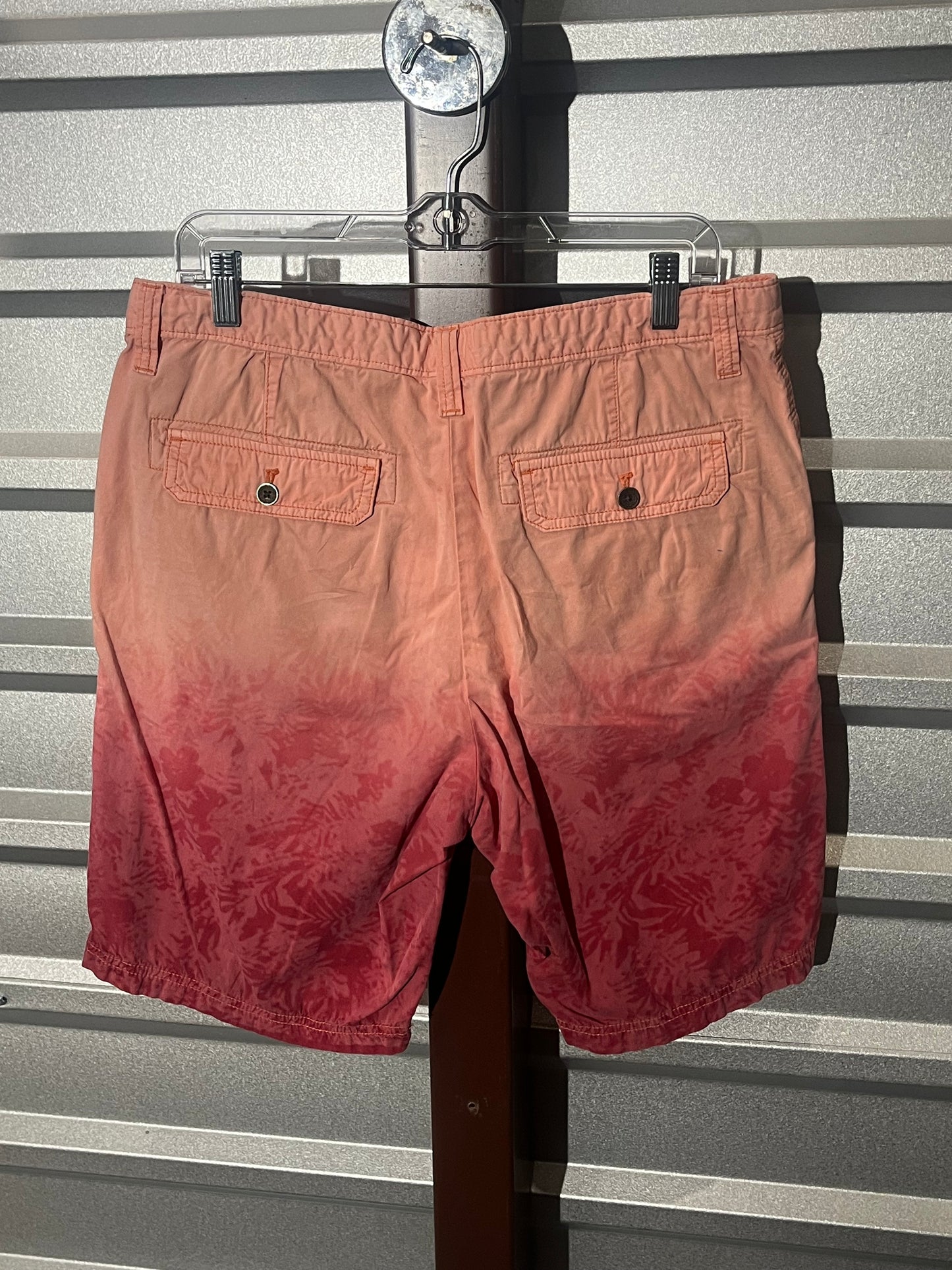Calvin Klein Short. 34x9