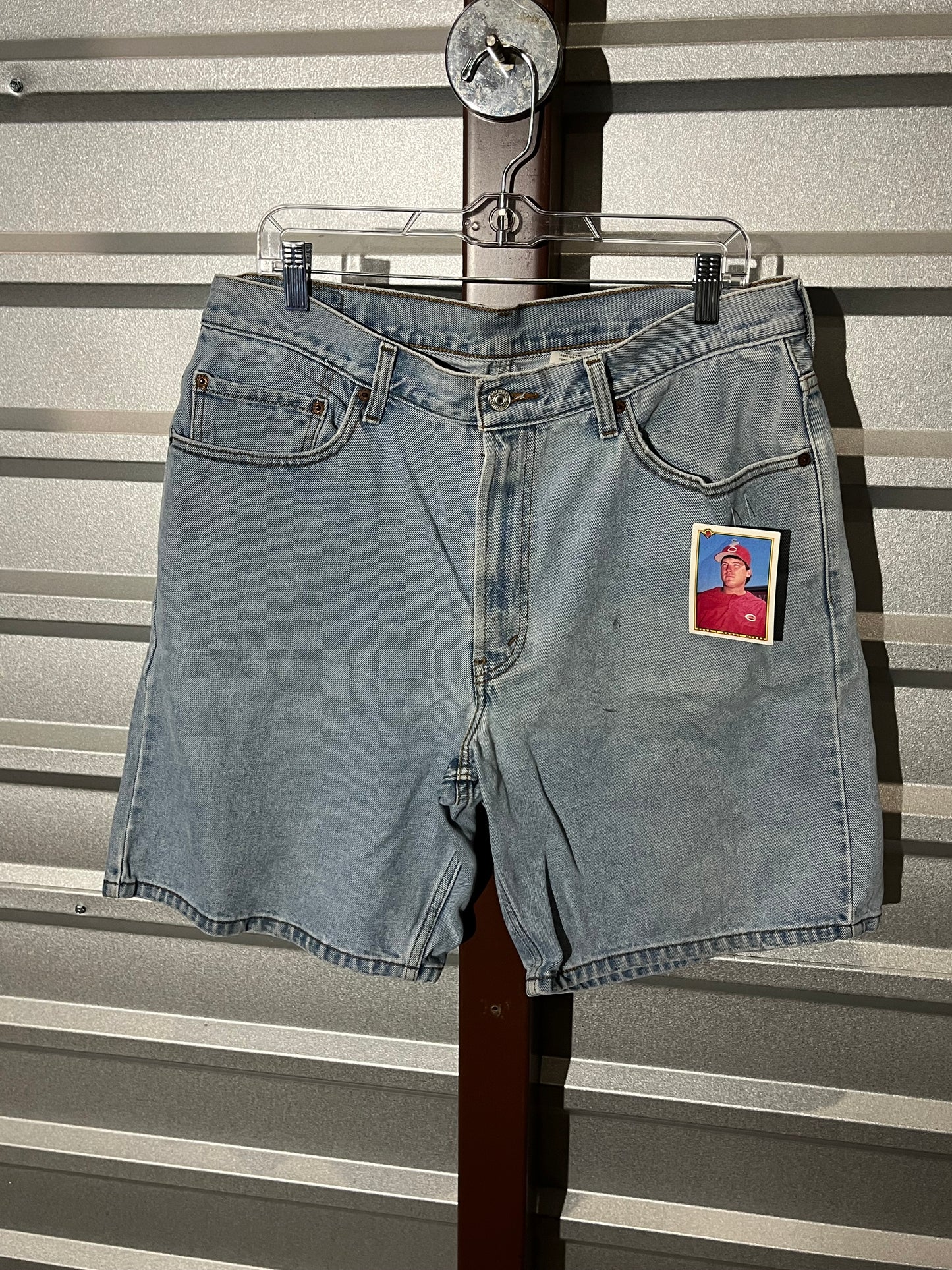 Levi 550 Jorts. 36 x 9