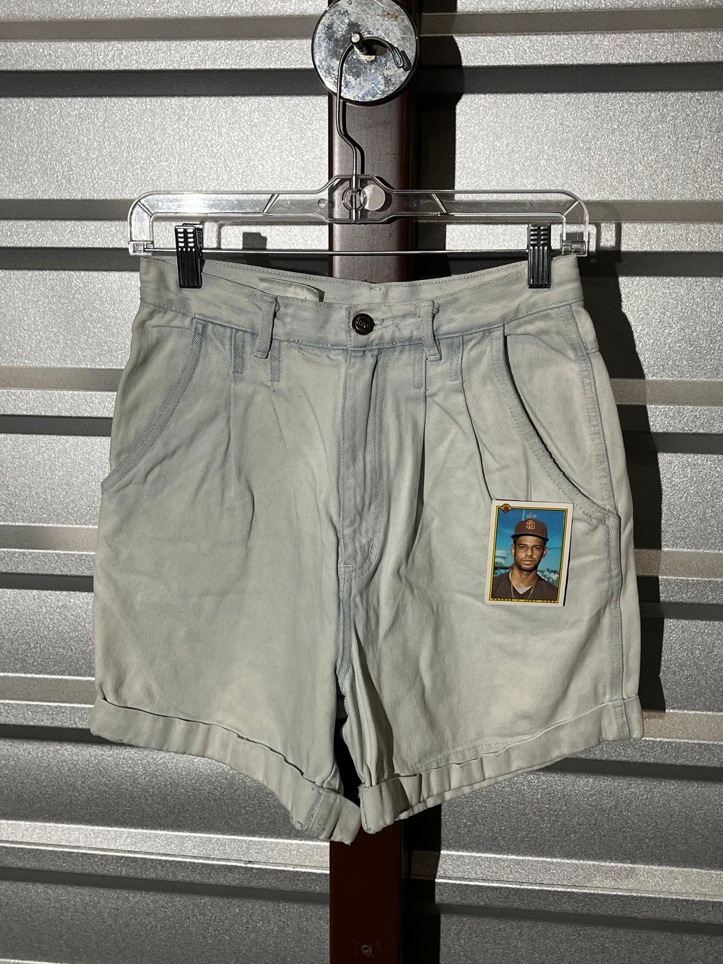 Rio By Stephen Mardon Shorts. (W) 28x5