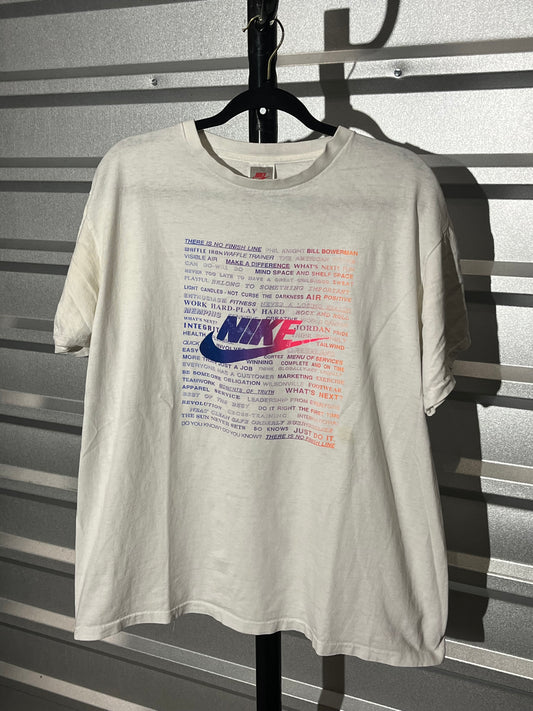 Nike T-shirt. (L)